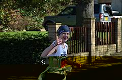 160410 Manchester marathon Holly Button.jpg